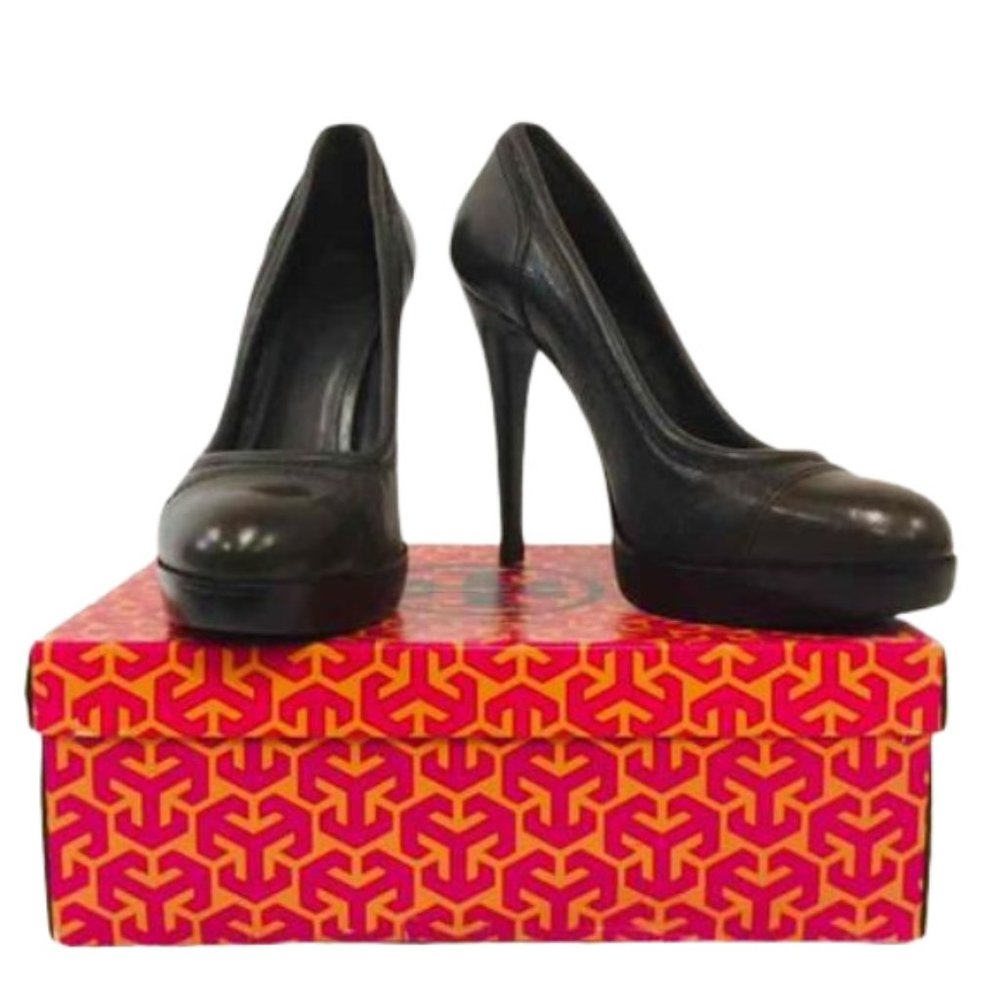 Tory Burch Nova Stilettos in Coconut - Size 10.5